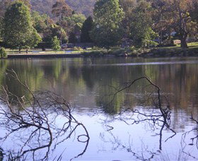 Lake Alexandra Reserve - Attractions Melbourne 2
