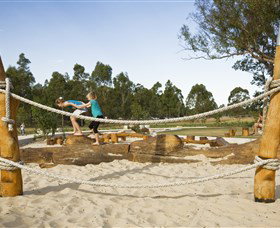 Lizard Log - Attractions Melbourne 2