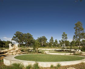 Lizard Log - Attractions Melbourne 3