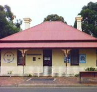 Dredges Cottage - Attractions Melbourne