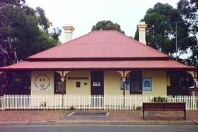 Dredges Cottage - Attractions Melbourne 0
