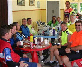 Robertson Pie Shop - Attractions Melbourne 3