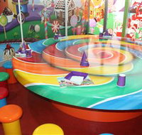 Monkey Mania EQ - Attractions Melbourne