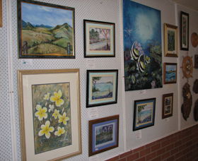 Clock Tower Gallery - Attractions Melbourne 1