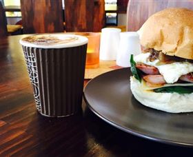 Edgey's Manor - Attractions Melbourne 6