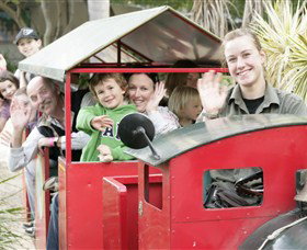 Macadamia Castle - Attractions Melbourne 3