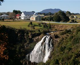Waratah Falls - Attractions Melbourne 0