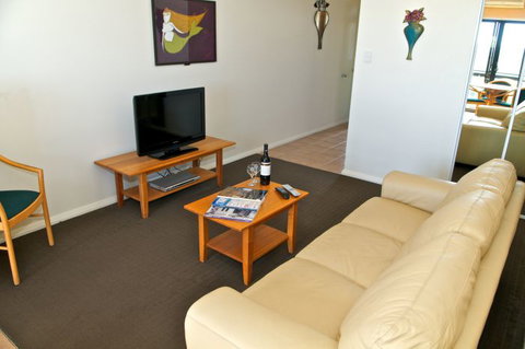 Margarets Beach Resort - Attractions Melbourne 1