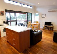 Karrak Reach Forest Retreat - Attractions Melbourne