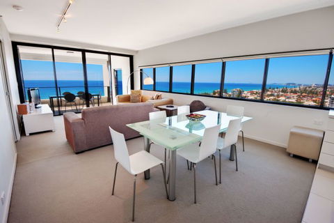 Ultra Broadbeach - Attractions Melbourne 12