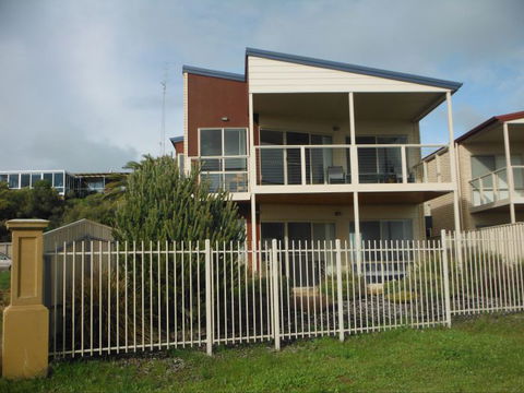 Tigh Na Mara - Attractions Melbourne 3