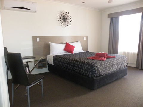 Hillston Motor Inn On High - Attractions Melbourne 1