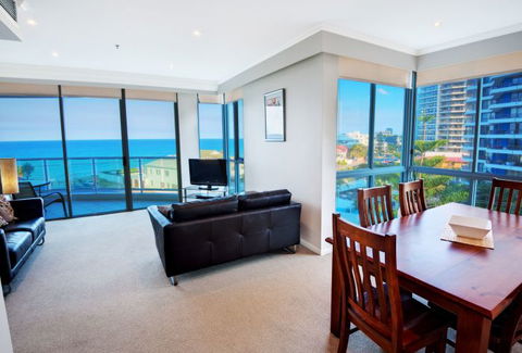 Pacific Views Resort - Attractions Melbourne 7