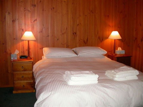 Greenwood Cabin - Attractions Melbourne 0
