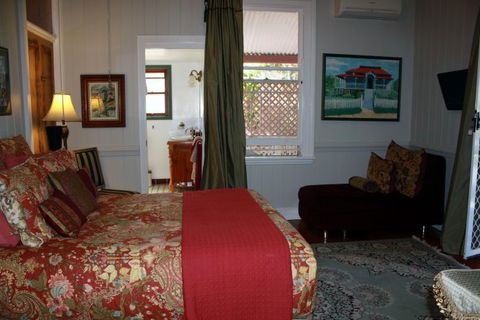 Naracoopa Bed And Breakfast And Pavilion - Attractions Melbourne 2