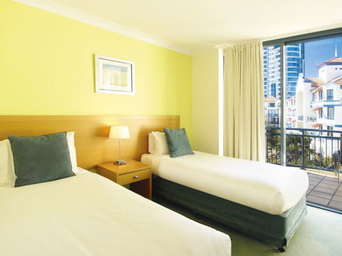 Oaks Calypso Plaza - Attractions Melbourne 5