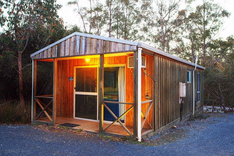 Discovery Parks - Cradle Mountain - Attractions Melbourne 1