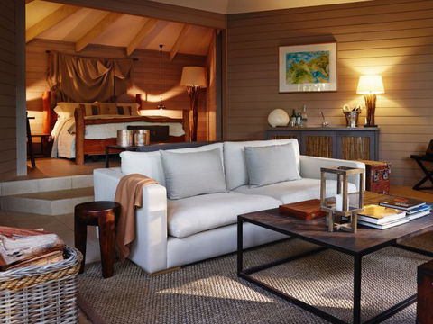 Pretty Beach House - Attractions Melbourne 1