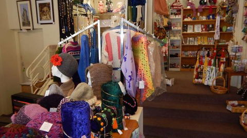 Gift Makers Of Yass - Attractions Melbourne 0