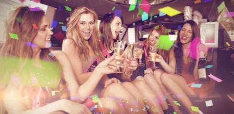 Airlie Beach Party Bus - Attractions Melbourne 2