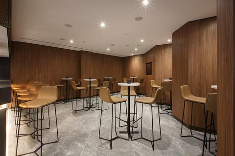 Melbourne Airport Plaza Premium Lounge - Attractions Melbourne 5