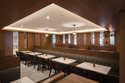 Melbourne Airport Plaza Premium Lounge - Attractions Melbourne 7