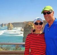 Small-Group Great Ocean Road and 12 Apostles Full-Day Tour from Melbourne