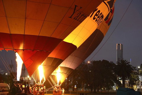 Melbourne Sunrise Balloon Flight & Champagne Breakfast - Attractions Melbourne 6