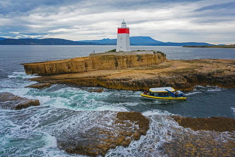 Hobart Sightseeing Cruise Including Iron Pot Lighthouse - Attractions Melbourne 0