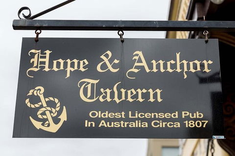 Old Hobart Pub Walking Tour - Attractions Melbourne 5