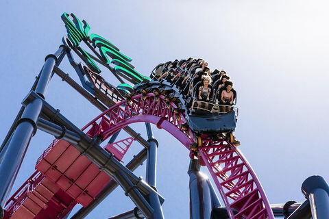 Gold Coast Theme Park Pass: Warner Bros. Movie World, Sea World And Wet'n'Wild - Attractions Melbourne 0