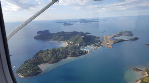 Reef And Island Scenic Flight From Airlie Beach - Attractions Melbourne 6