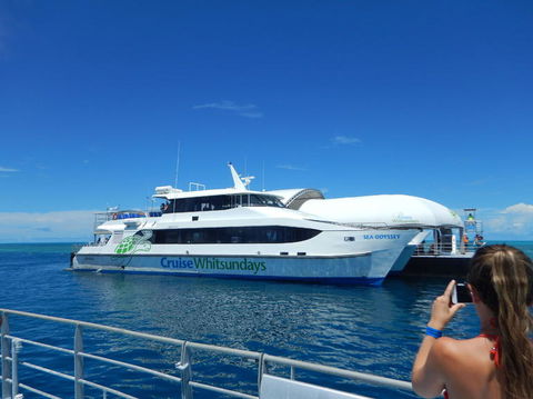 Great Barrier Reef Day Cruise To Reefworld - Attractions Melbourne 4