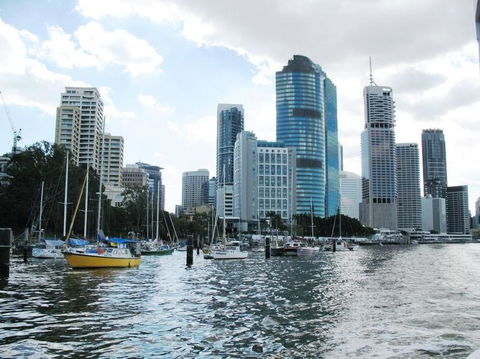 Brisbane River Lunchtime Cruise - Attractions Melbourne 9