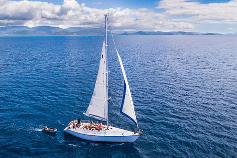 2 Night Small Group Whitsundays Sailing Adventure Aboard Mandrake - Attractions Melbourne 0
