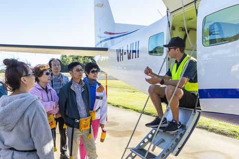 Scenic Flight - Great Barrier Reef, Heart Reef, Whitehaven Beach & Hill Inlet! - Attractions Melbourne 14