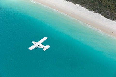 Scenic Flight - Great Barrier Reef, Heart Reef, Whitehaven Beach & Hill Inlet! - Attractions Melbourne 5