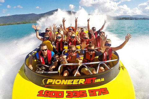 Airlie Beach Jet Boat Thrill Ride - Attractions Melbourne 4