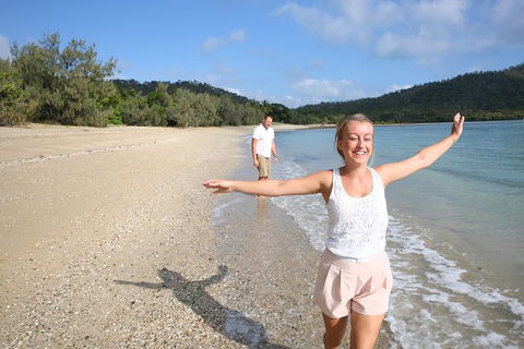 1-Night Whitsundays Tour By Catamaran With Paradise Cove Resort From Airlie Beach - Attractions Melbourne 0