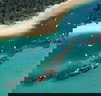 2-Day Moreton Island 4WD Camping Tour from Brisbane