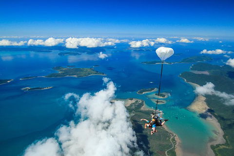 Airlie Beach Tandem Skydive - Attractions Melbourne 4
