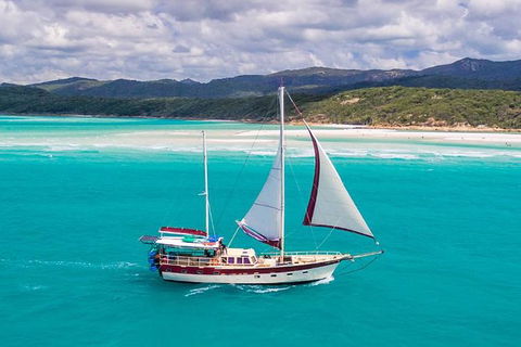 2-Day Whitsundays Sailing Adventure: SV Whitehaven - Attractions Melbourne 8