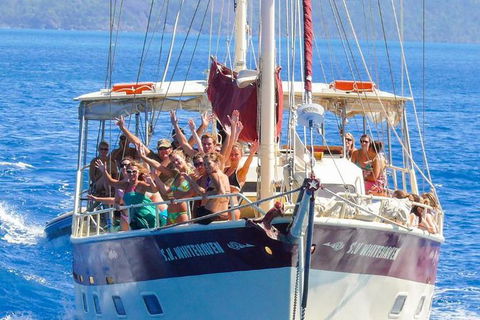 2-Day Whitsundays Sailing Adventure: SV Whitehaven - Attractions Melbourne 5