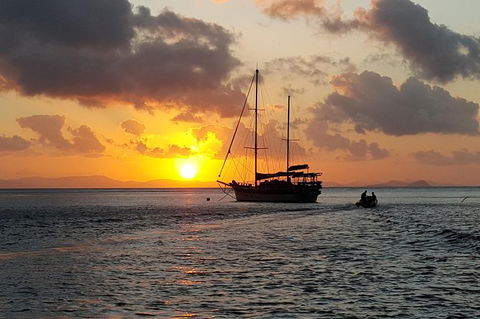 2-Day Whitsundays Sailing Adventure: SV Whitehaven - Attractions Melbourne 7