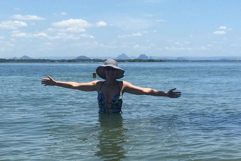 Bribie Island Boat And 4x4 Beach Tour - Attractions Melbourne 1