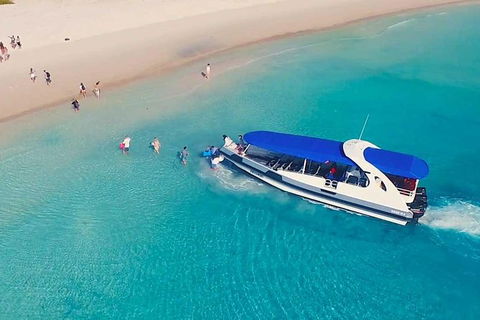 Whitehaven Beach Day Tour With Snorkel In Whitsundays Island - Attractions Melbourne 0