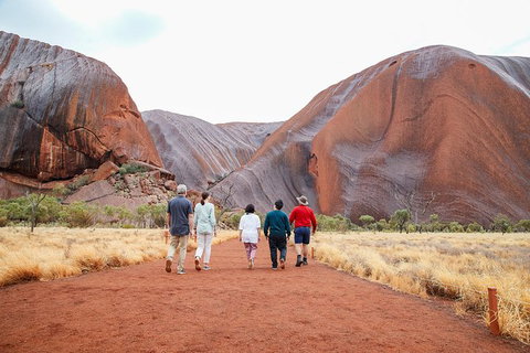 Ayers Rock 4 Tour Combo: Complete Uluru Base Walk At Sunrise, Valley Of The Winds At Sunrise, Kata Tjuta Sunset And Uluru Sunset - Attractions Melbourne 10