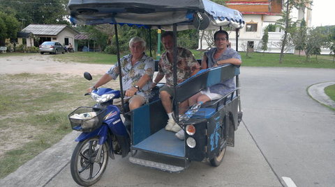 Airport Shuttle Transfer From Sydney City To Sydney Airport - Attractions Melbourne 4