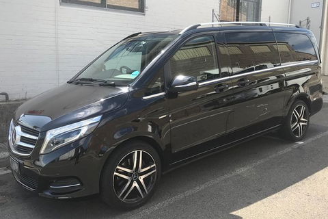 Luxury Sydney Airport Arrivals Transfer By People Mover - Attractions Melbourne 1