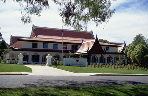 Embassy Drive - Attractions Melbourne 1